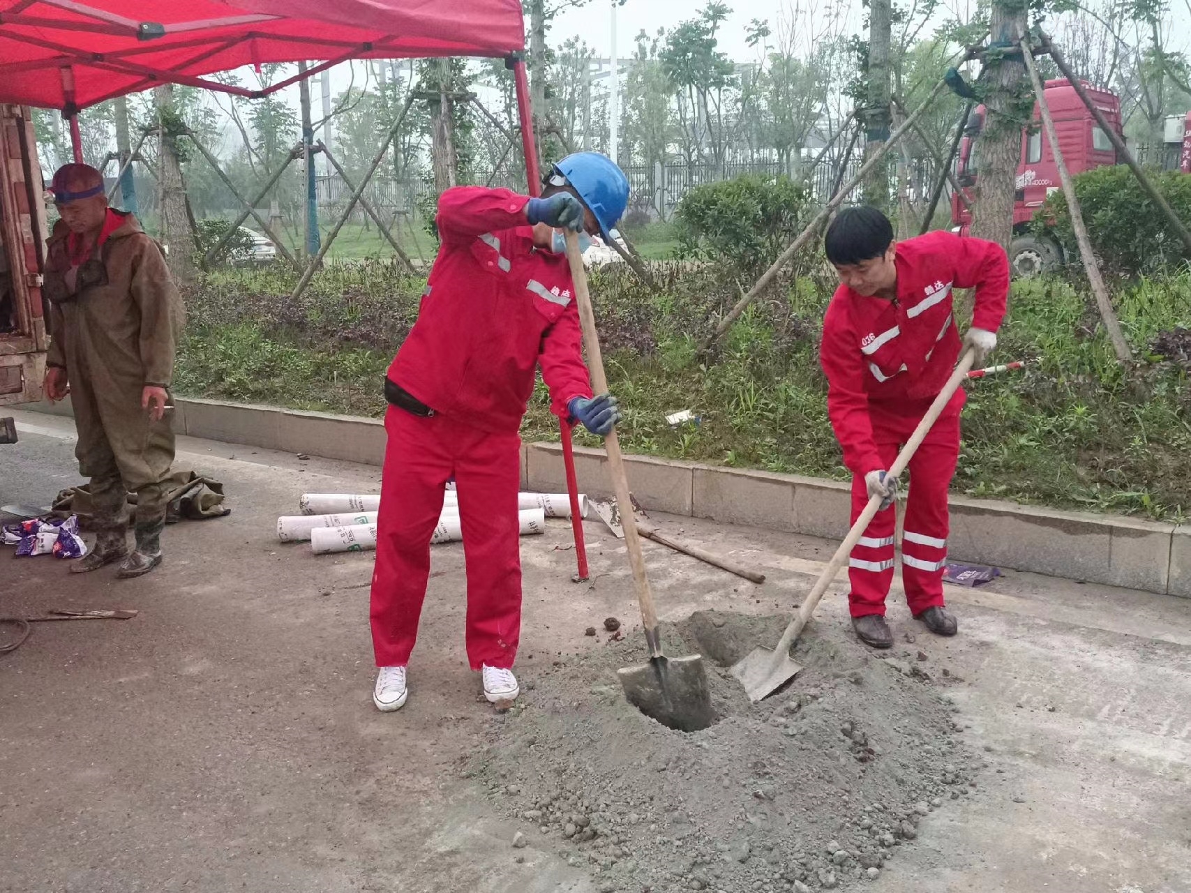 泰和管道疏通哪家好】及时进行市政管道清淤